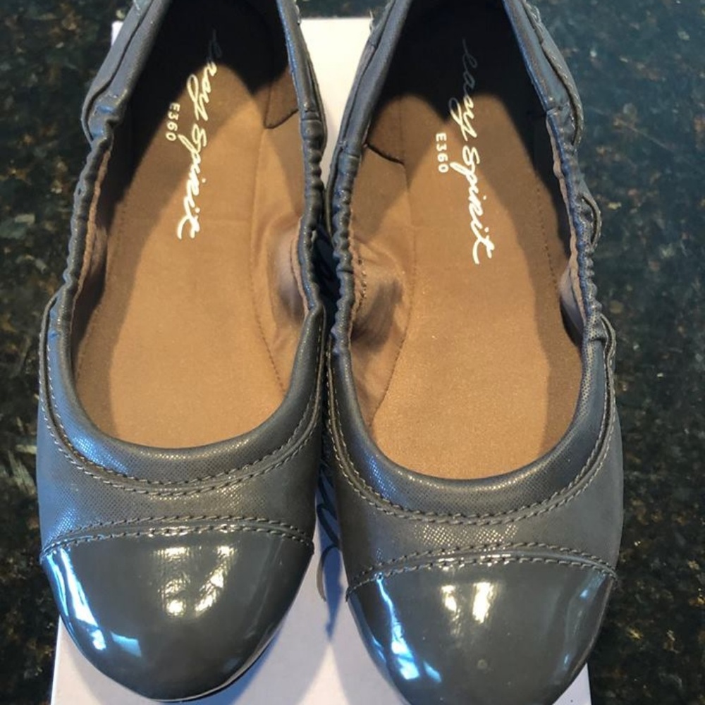 Easy Spirit Gessica Ballet Flats 5.5